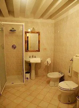 Residenza Nobile - Locazione Turistica 2* Венеция