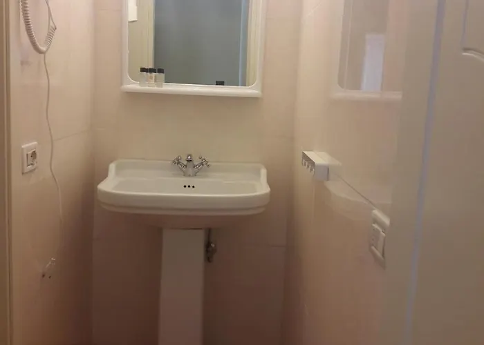 ゲストハウス Residenza Nobile - Locazione Turistica 2*