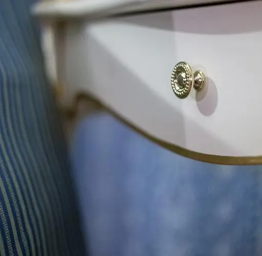 Residenza Nobile - Locazione Turistica 招待所